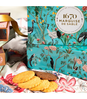 Biscuits sablés assortiment sablés nature, tout chocolat et pépites de citron - boite métal "Invitation au voyage" 300g