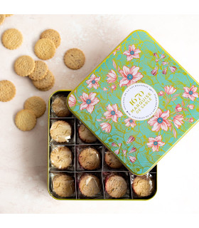 Cookies assortment, caramel chips, chocolate chips, apricot chips and plain butter - "Vegetal enchantment" 400g tin